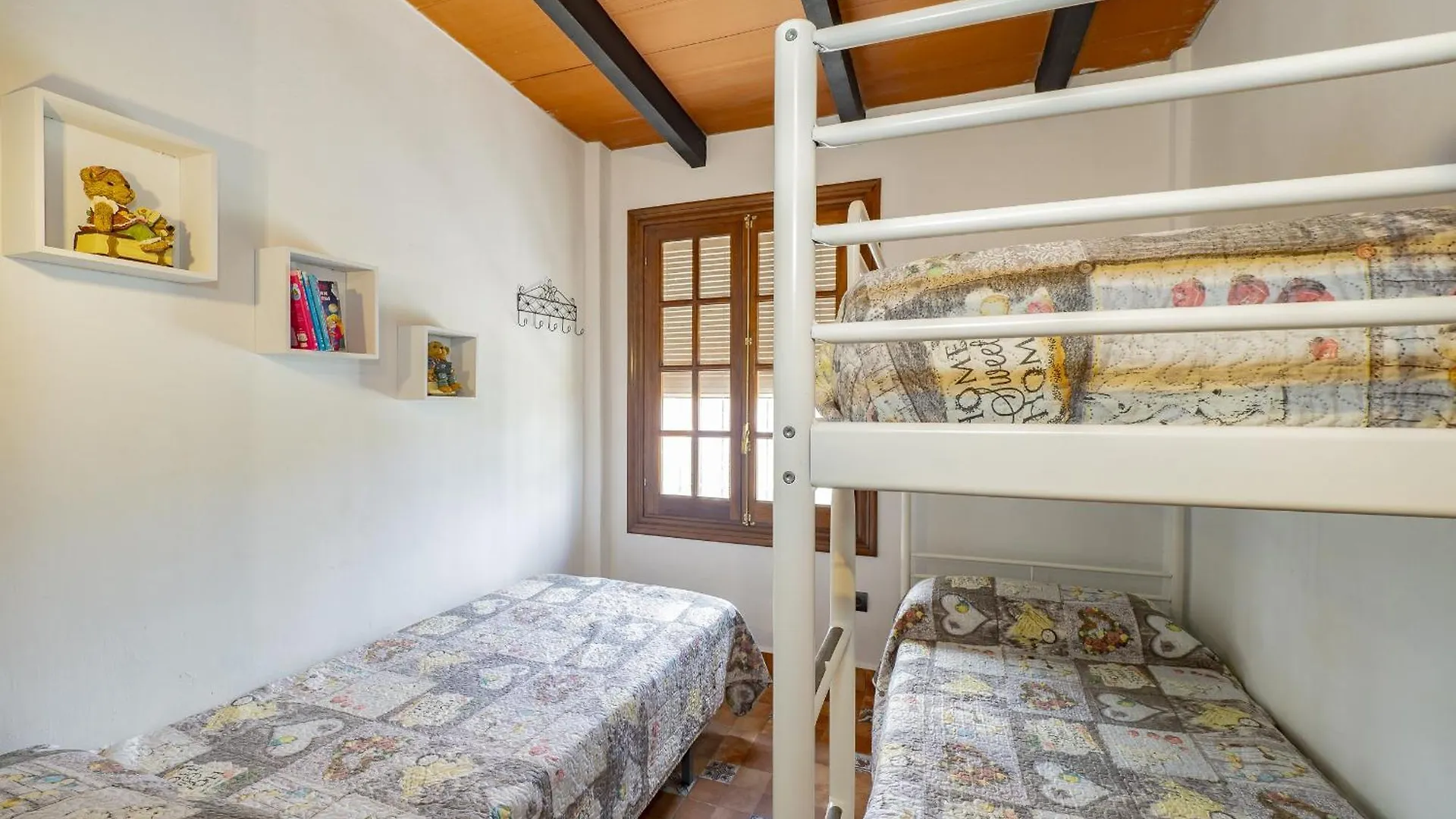 Holiday home Cubo'S Casa Rural Vina Miranda Cartama