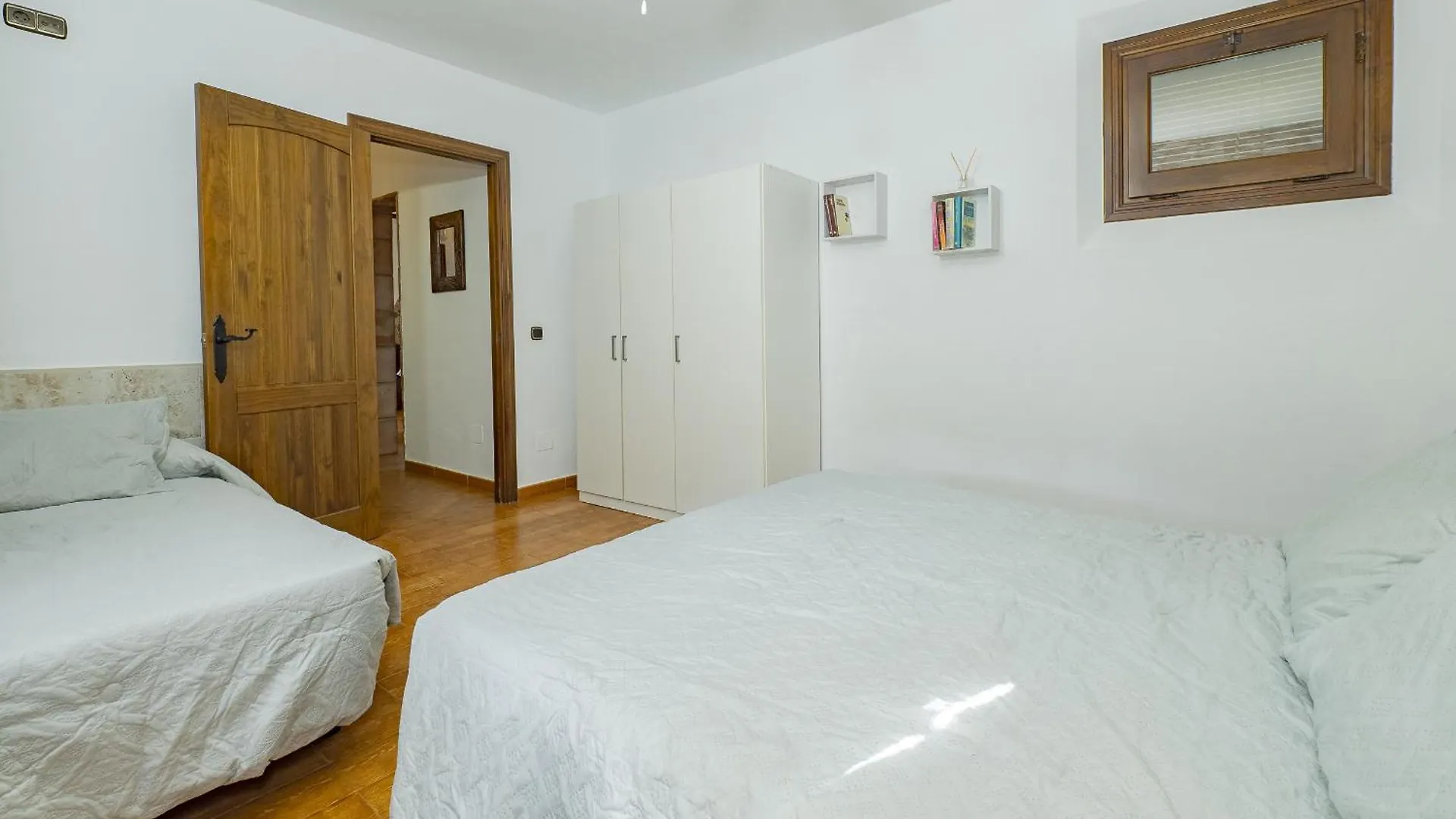 Cubo'S Casa Rural Vina Miranda Cartama Spain