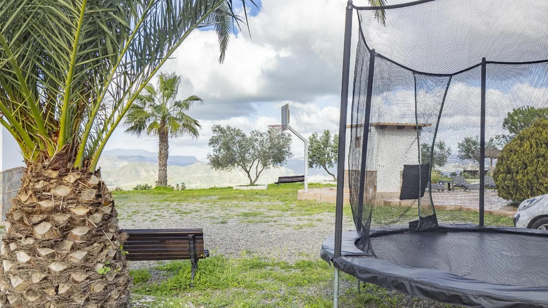 Cubo'S Casa Rural Vina Miranda Cartama